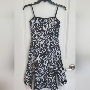 Black & White summer spegetti strap dress, size 3